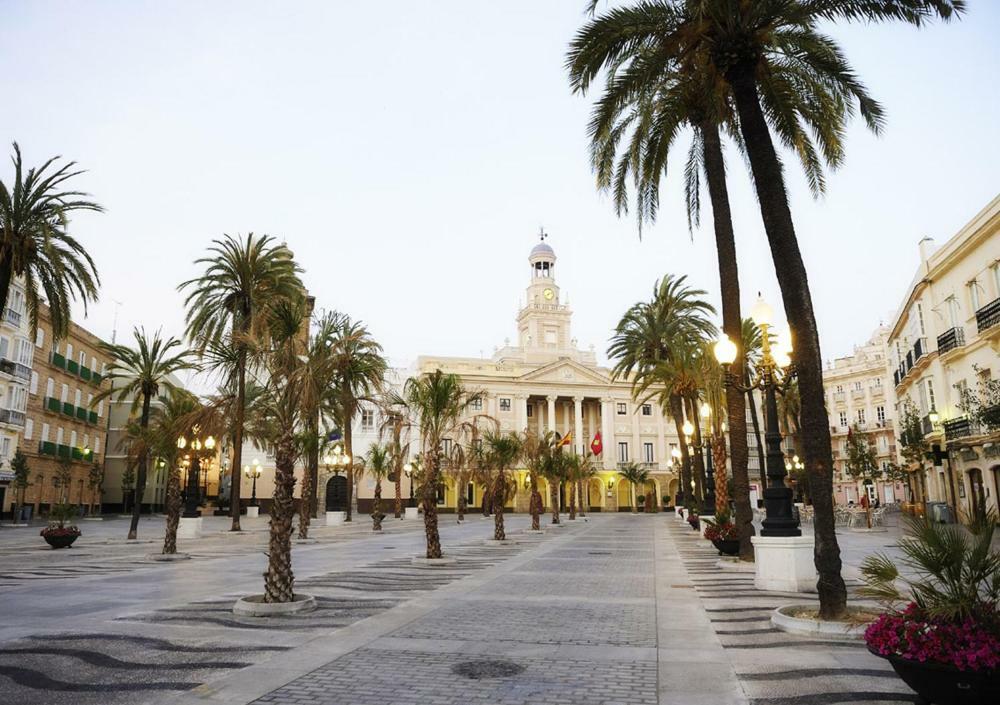 Estudio Deluxe Playa De La Victoria Cádiz Exteriör bild